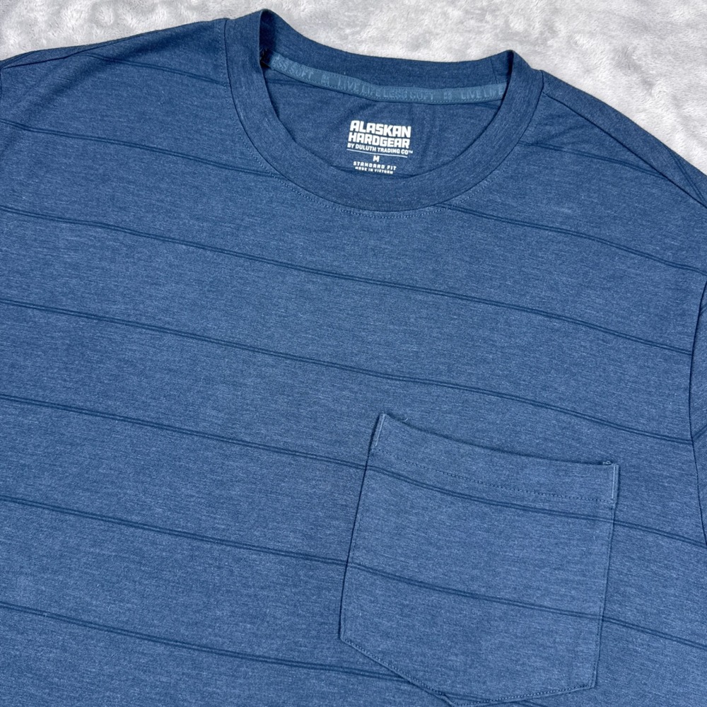 ALASKAN HARDGEAR Duluth Trading Co T-Shirt Mens M Blue Striped Bamboo Pocket Tee
